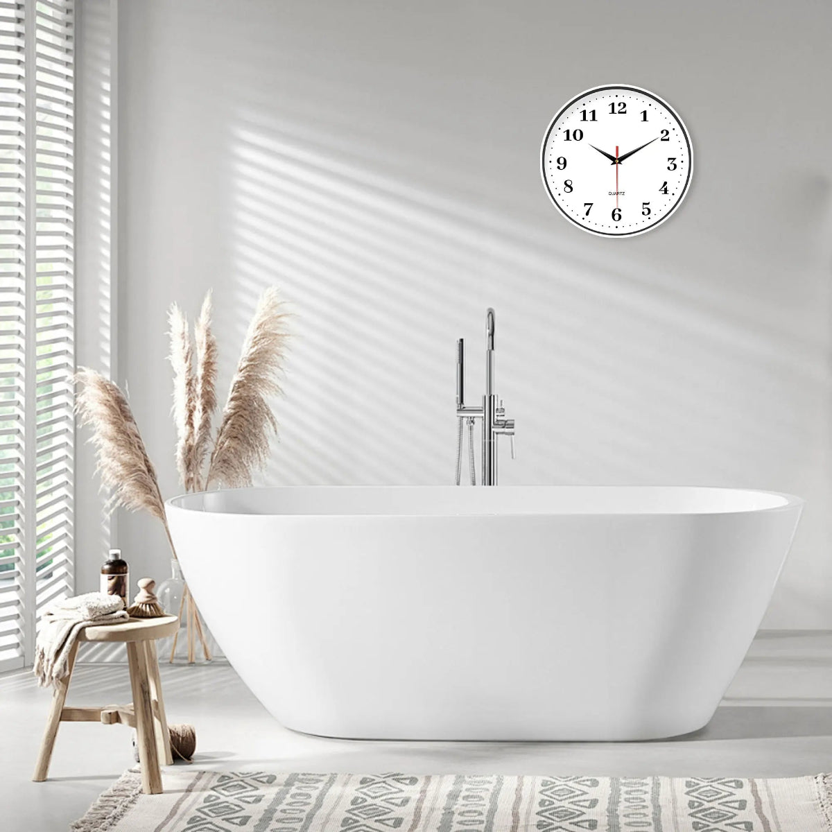 Horloge Nidora avec cadran clair et lisible