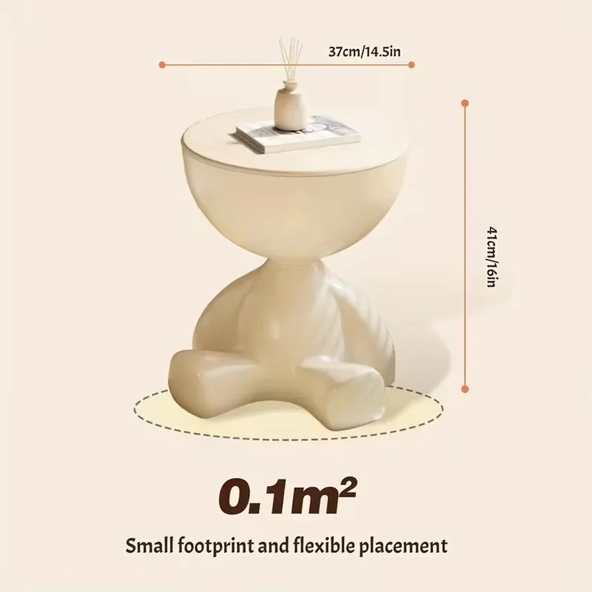 Dimensions de la table d’appoint ours Nidora : 37 cm de large et 41 cm de haut, compacte et stable.