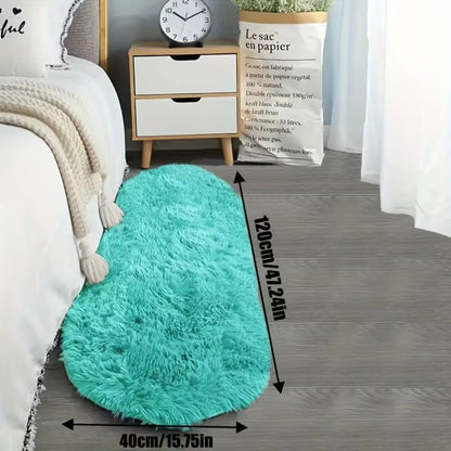 Tapis doux en velours Nidora, idéal pour chambre ou salon.